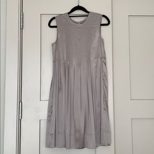 Vince Silver Grey Silk Dress w Button Detail sz 2